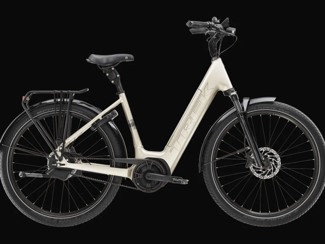 Trek Bikes Kaupunkipyörät – Arki Kaupungissa | Kaupunkipyörät – Sähköavusteinen*District+ 5 Lowstep
