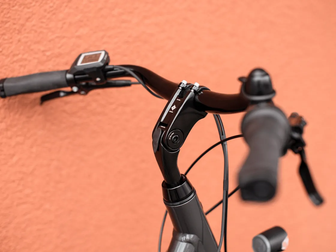Trek Bikes Kaupunkipyörät – Arki Kaupungissa | Kaupunkipyörät – Sähköavusteinen*District+ 1 Lowstep
