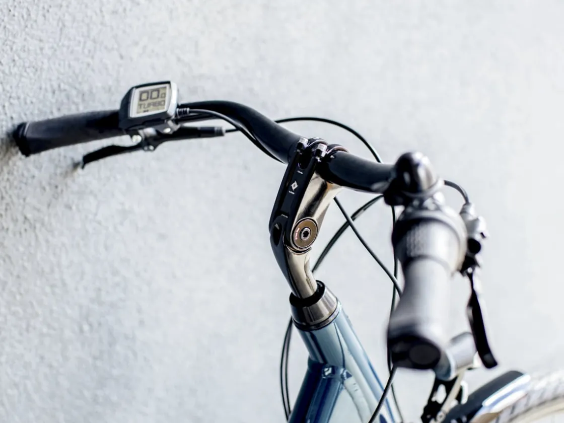 Trek Bikes Kaupunkipyörät – Arki Kaupungissa | Kaupunkipyörät – Sähköavusteinen*District+ 1 Lowstep