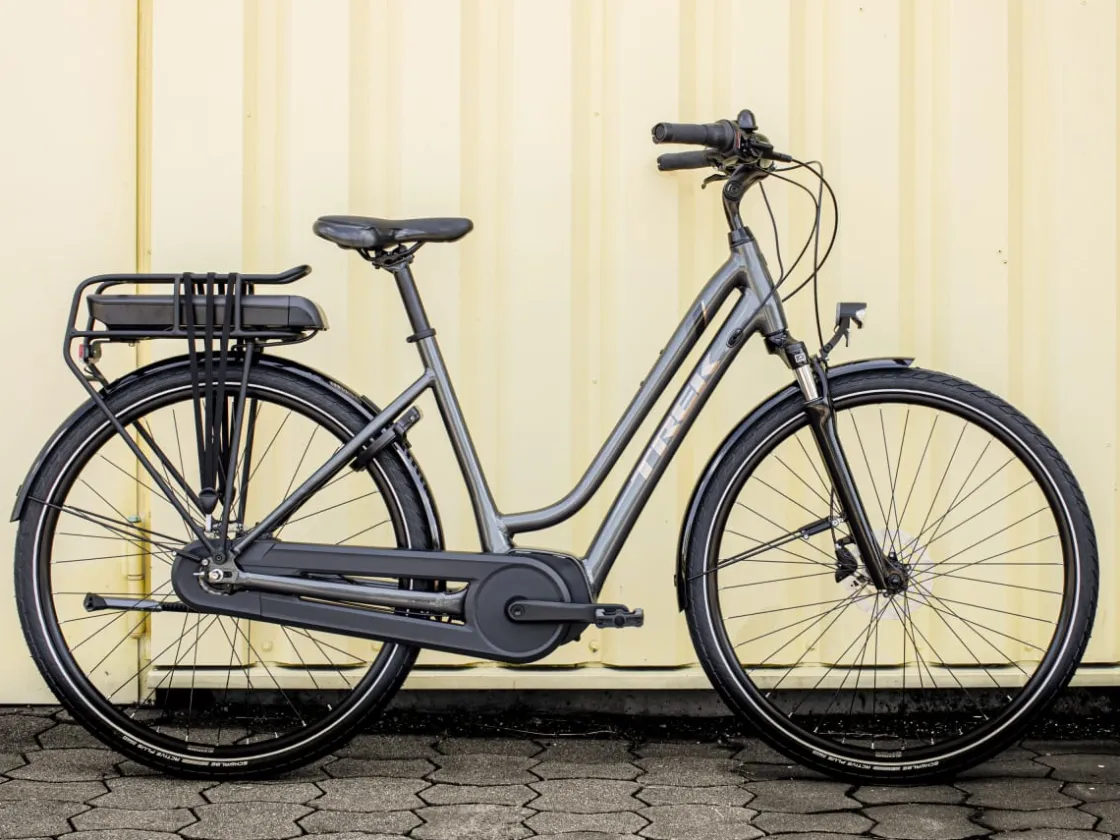 Trek Bikes Kaupunkipyörät – Arki Kaupungissa | Hybridi*District+ 1 Midstep